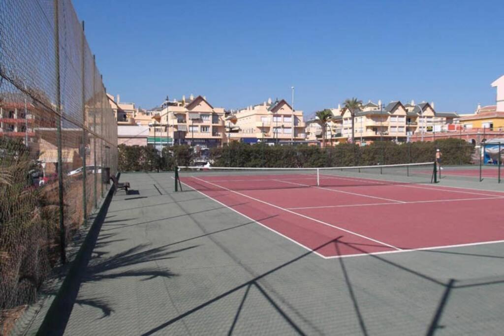 Apartamento A Estrenar En Primera Linea De Playa Torrox Luaran gambar